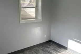542 Hazel St N, Saint Paul, MN 55119 - Photo 7