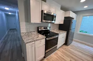 910 Oliver Ave N, Minneapolis, MN 55411 - Photo 9