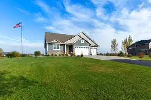 920 Amelia Ct NE, Montgomery, MN 56069 - Photo 9