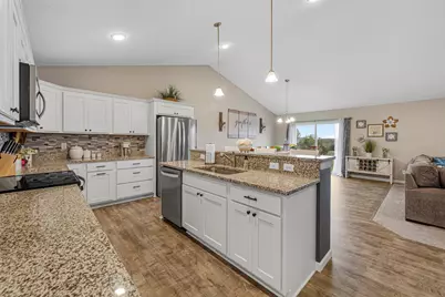 920 Amelia Court NE, Montgomery, MN 56069 - Photo 23