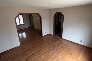 939 Lois Ln, Circle Pines, MN 55014 - Photo 5