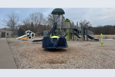 939 Lois Lane, Circle Pines, MN 55014 - Photo 11