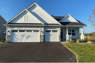 7632 40th St N, Oakdale, MN 55128 - Photo 1