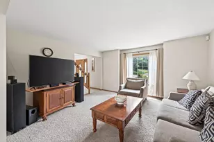 4156 Hilltop Ln, Eagan, MN 55123 - Photo 7