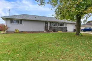 568 Locust St S, Prescott, WI 54021 - Photo 1