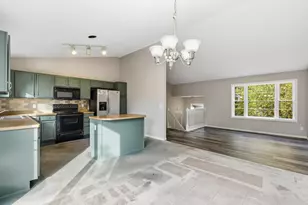 726 7th St N, Montrose, MN 55363 - Photo 9