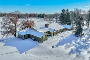4 W Shore Rd, North Oaks, MN 55127 - Photo 51