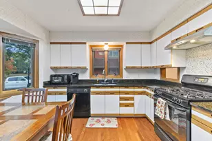 11159 Sumter Ave S, Bloomington, MN 55438 - Photo 5