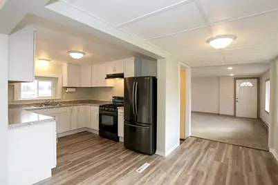 533 Huron Street SE, Hutchinson, MN 55350 - Photo 9