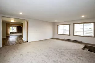 533 Huron St SE, Hutchinson, MN 55350 - Photo 13