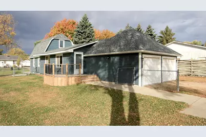 533 Huron Street SE, Hutchinson, MN 55350 - Photo 3