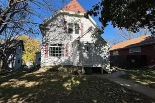 507 1st Ave SE, Glenwood, MN 56334 - Photo 1