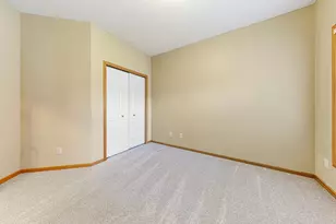 2712 Village Dr, Faribault, MN 55021 - Photo 11