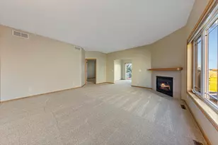 2712 Village Dr, Faribault, MN 55021 - Photo 17