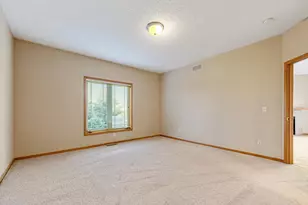 2712 Village Dr, Faribault, MN 55021 - Photo 25