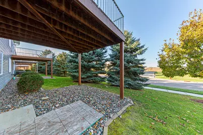 2712 Village Drive, Faribault, MN 55021 - Photo 35