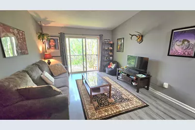 2063 N Park Drive #6, Saint Paul, MN 55119 - Photo 3