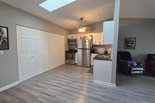 2063 N Park Dr, Saint Paul, MN 55119 - Photo 5