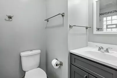 4635 Emerson Avenue N, Minneapolis, MN 55412 - Photo 19