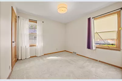 1435 Price Avenue, Maplewood, MN 55109 - Photo 9