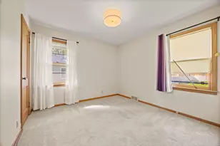 1435 Price Ave, Maplewood, MN 55109 - Photo 9