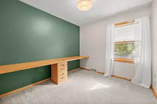 1435 Price Ave, Maplewood, MN 55109 - Photo 11