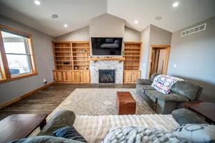 5892 Cambridge Hill Rd SE, Rochester, MN 55904 - Photo 23