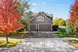 1658 Headwaters Ln, Woodbury, MN 55129 - Photo 3