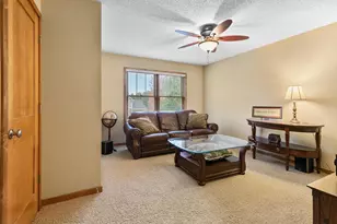1658 Headwaters Ln, Woodbury, MN 55129 - Photo 33