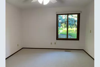 1160 Black Oaks Lane N, Plymouth, MN 55447 - Photo 11