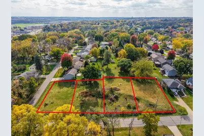 326 18th St SW, Rochester, MN 55902 - Photo 1