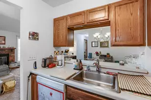 2058 Pathways Dr, Saint Paul, MN 55119 - Photo 3