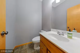 1107 Shumway Ct, Faribault, MN 55021 - Photo 21