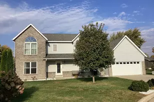 119 Hall Ln, Alden, MN 56009 - Photo 1