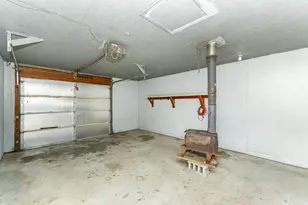 209 E Henry St, Le Roy, MN 55951 - Photo 29