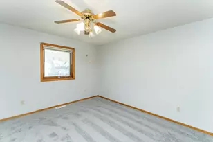 209 E Henry St, Le Roy, MN 55951 - Photo 19