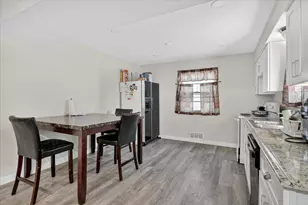 1574 Pacific St, Saint Paul, MN 55106 - Photo 33