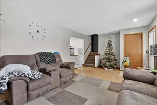 1574 Pacific St, Saint Paul, MN 55106 - Photo 29