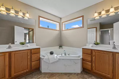 9207 W 136th Street, Savage, MN 55378 - Photo 33