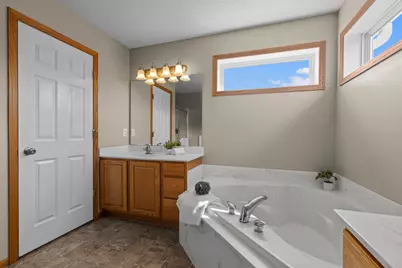 9207 W 136th Street, Savage, MN 55378 - Photo 33