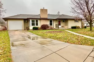 125 Bianchi Dr, New Ulm, MN 56073 - Photo 1