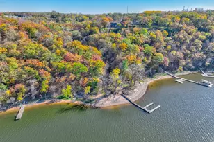 1430 Triangle Dr, Saint Joseph, WI 54082 - Photo 3