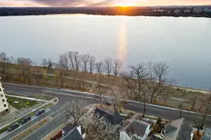 3049 E Bde Maka Ska Pkwy, Minneapolis, MN 55408 - Photo 49