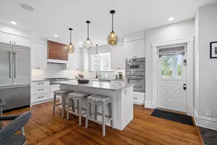 3049 E Bde Maka Ska Pkwy, Minneapolis, MN 55408 - Photo 11