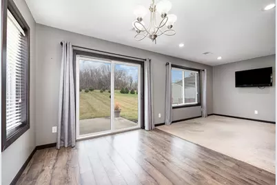 905 Wencel Avenue NE, New Prague, MN 56071 - Photo 7