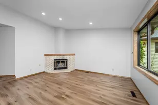 8654 134th St W, Apple Valley, MN 55124 - Photo 3