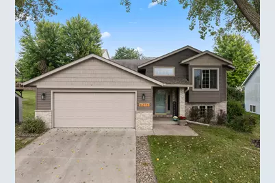 6276 Fairway Drive NW, Rochester, MN 55901 - Photo 3