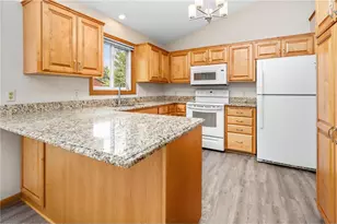 7009 Rolling View Dr, Saint Cloud, MN 56303 - Photo 3