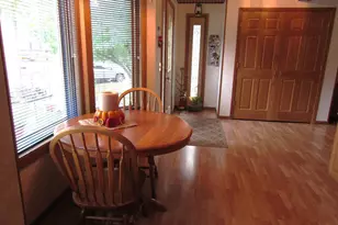 805 S 10th St, Montevideo, MN 56265 - Photo 5