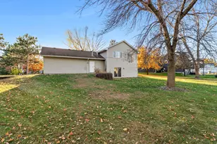 6110 262nd St, Wyoming, MN 55092 - Photo 31